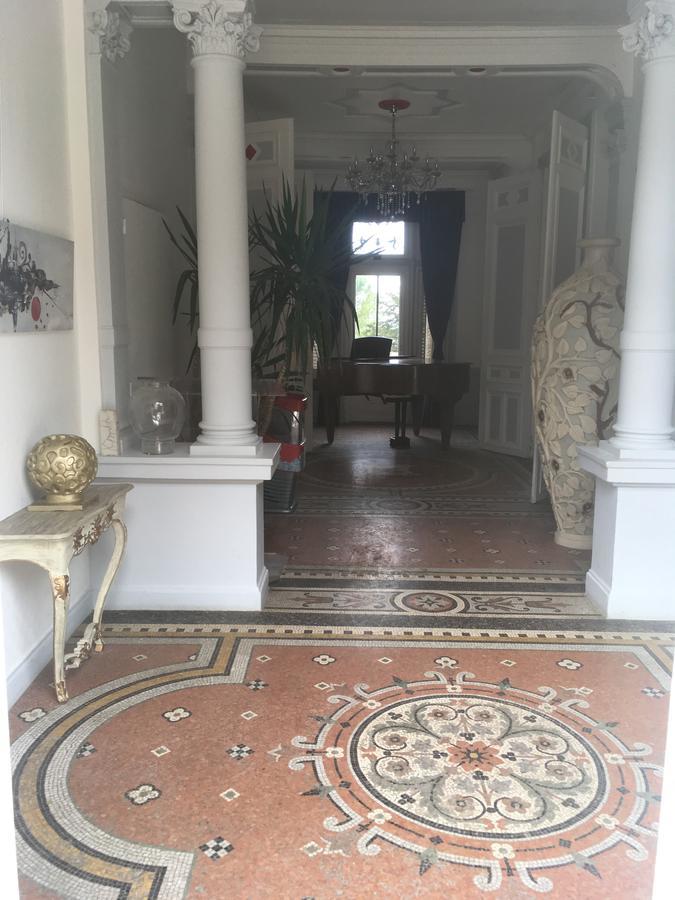 Chateau Nevers Panzió Varennes-Vauzelles Kültér fotó
